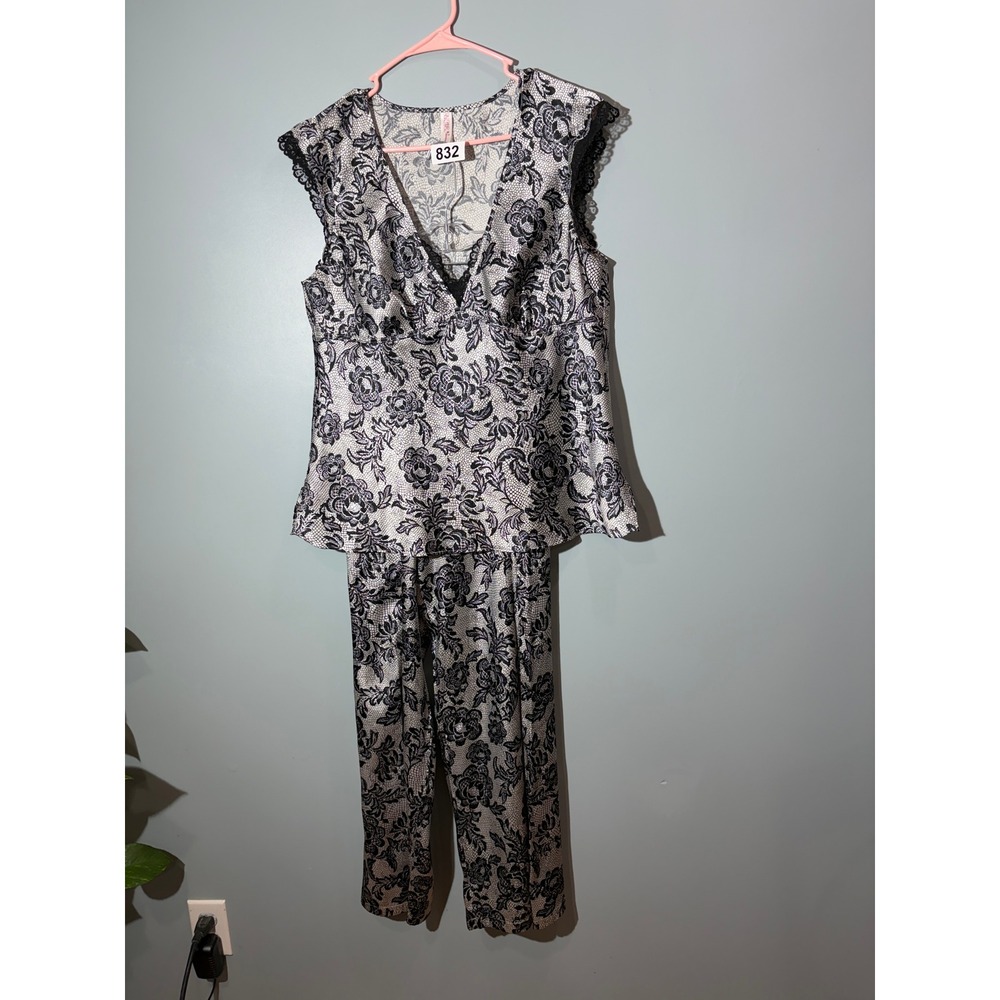 Gillian & O'Malley Sleepwear Women Large Silver Black Floral Lace Pajama Set 2pc